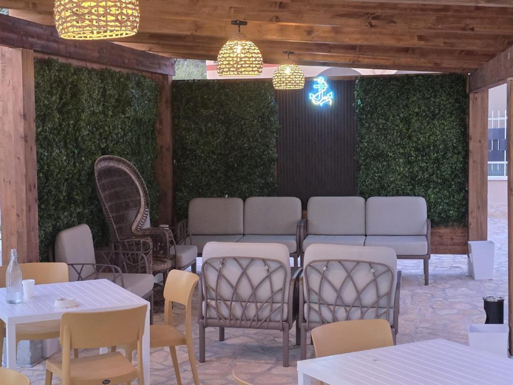 Villa con ristorante convenzionato a Mondragone